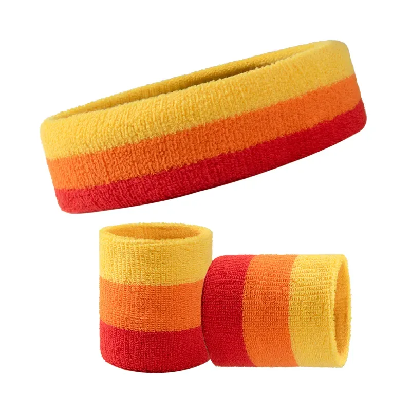 Set hoofdband en polsbandjes in geel oranje rood met logo als relatiegeschenk voor sportevenement