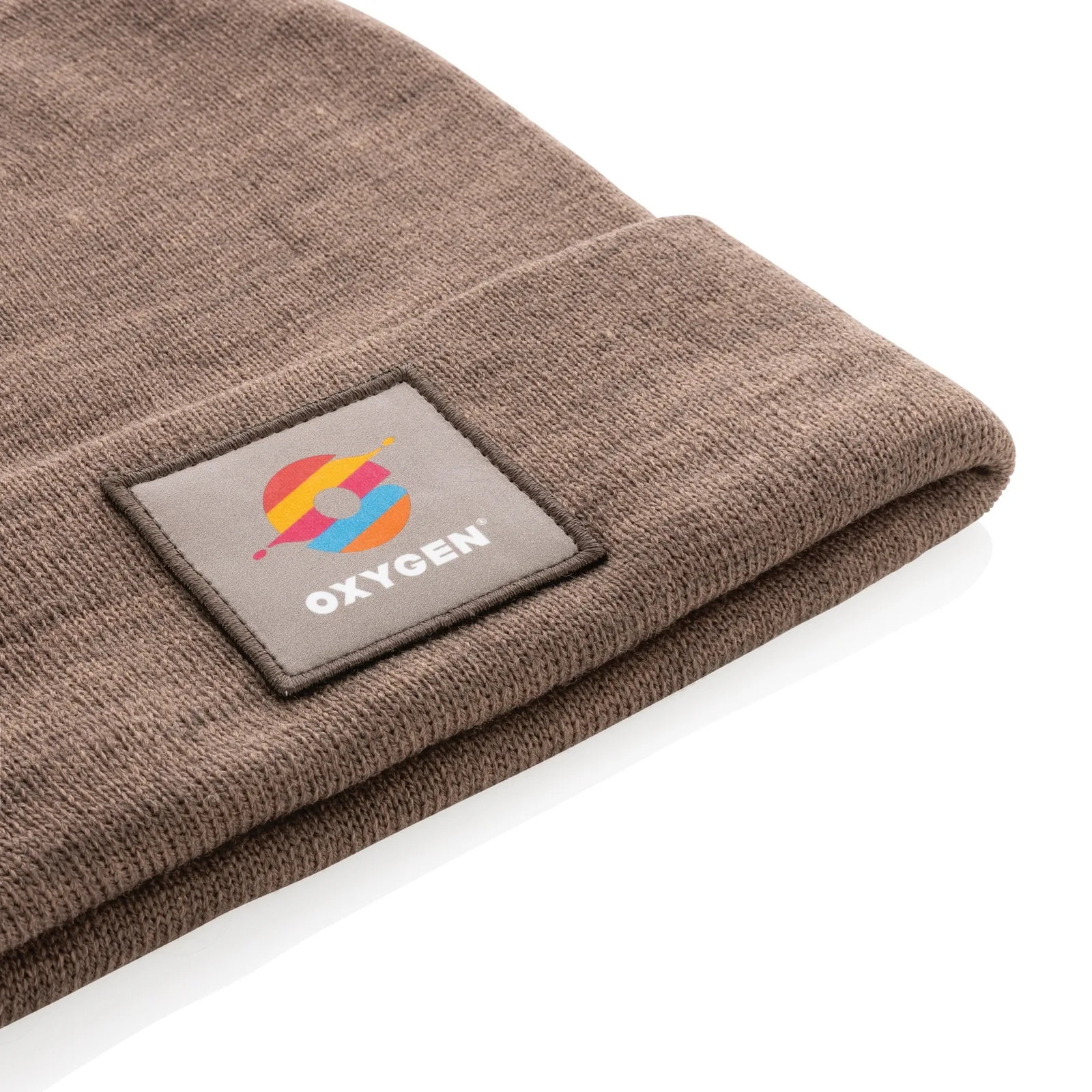 muts met fullcolour logo en geborduurde rand